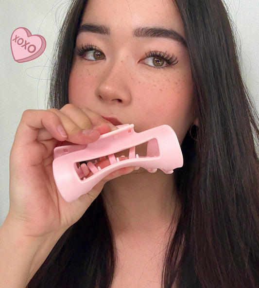 everyday luxury gifts under $50 – flexible, comfortable claw clip – Mello Cloud Clip premium design