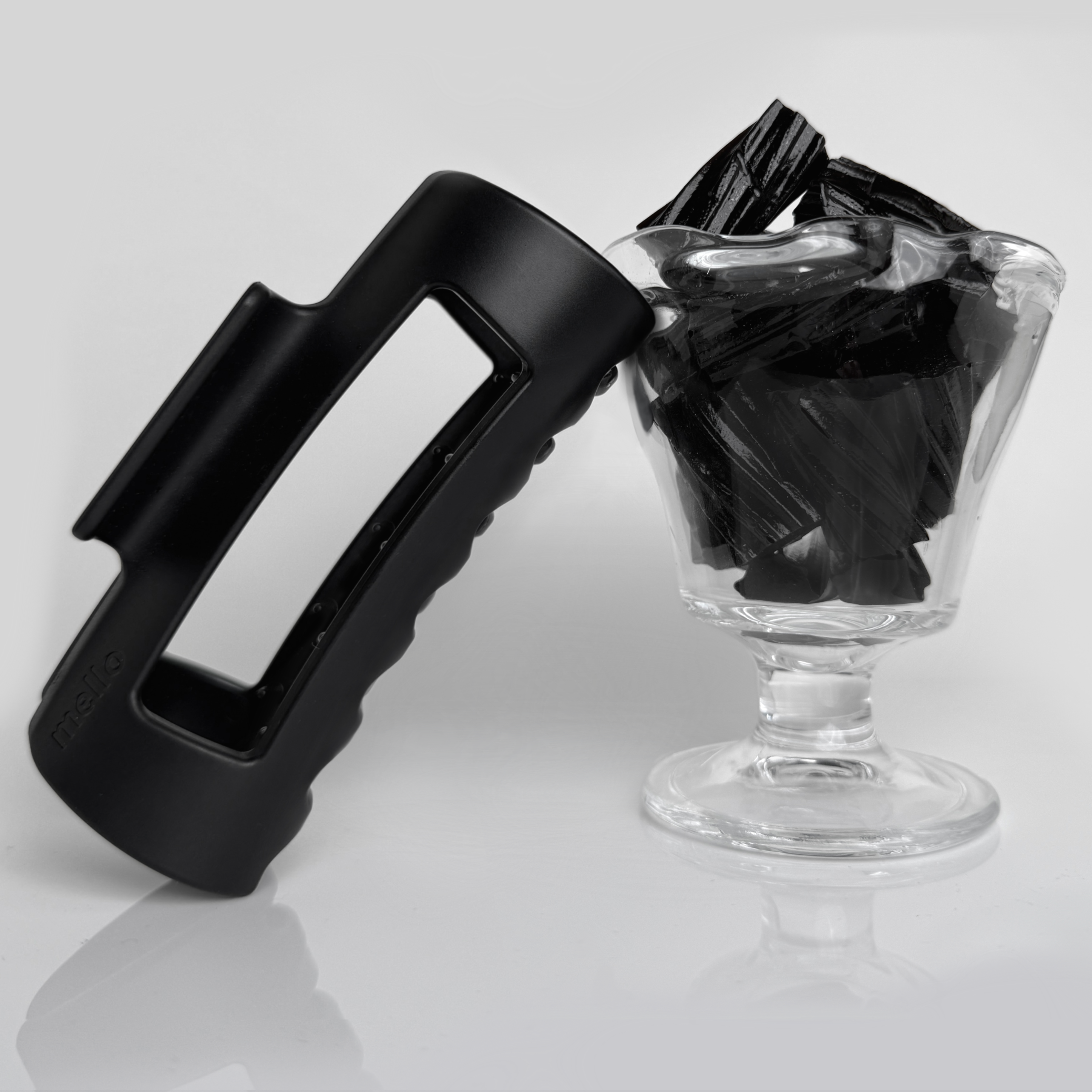 cloud clip - flexible clip, hair claw clip, soft claw clip for all hair types | MELLO