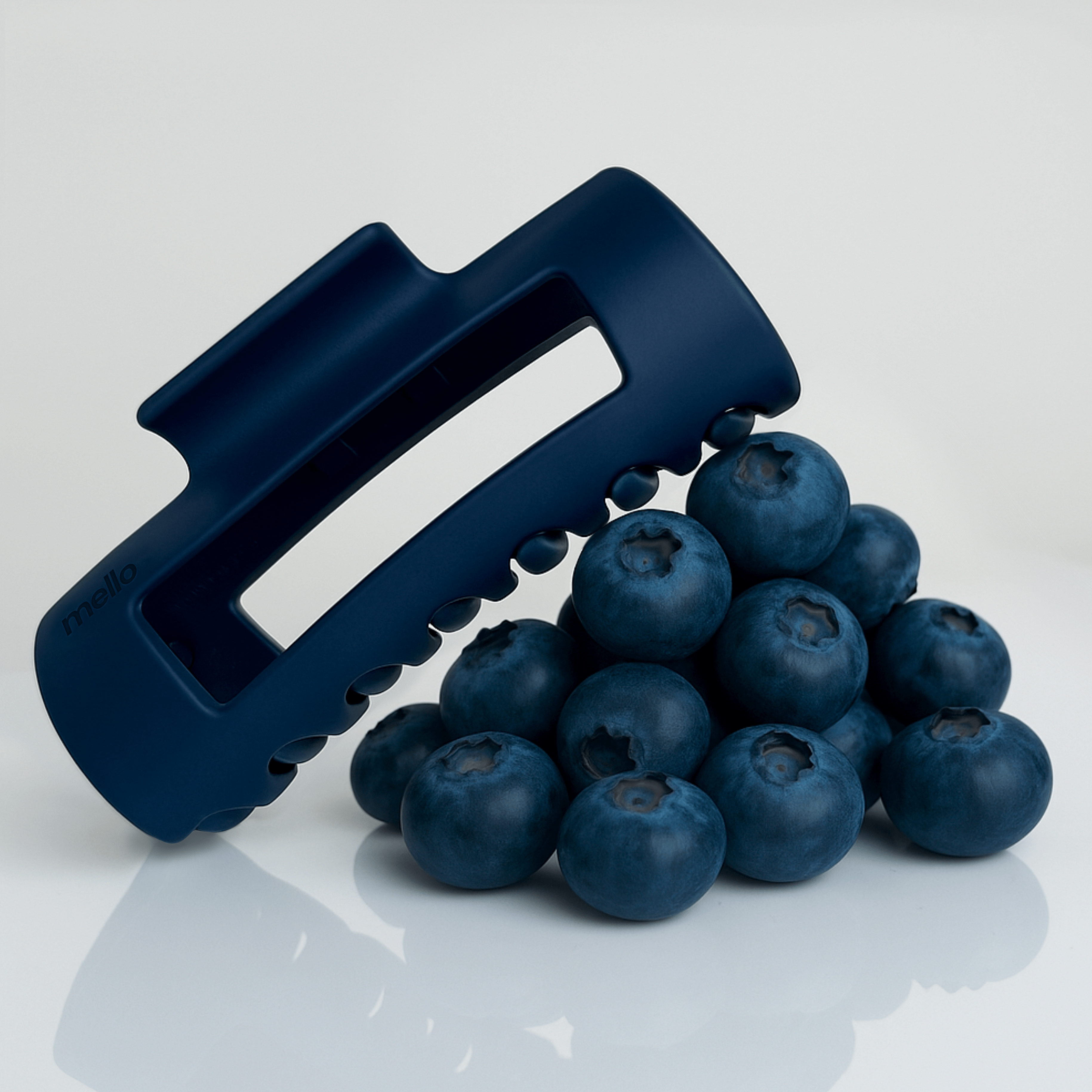 cloud clip - flexible clip, hair claw clip, soft claw clip for all hair types | MELLO