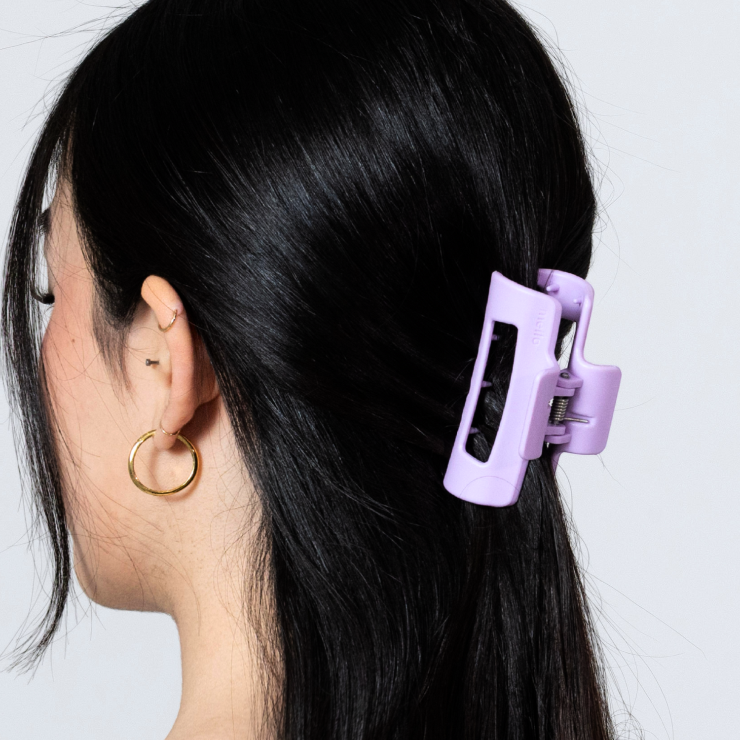 how to wear a claw clip with short hair